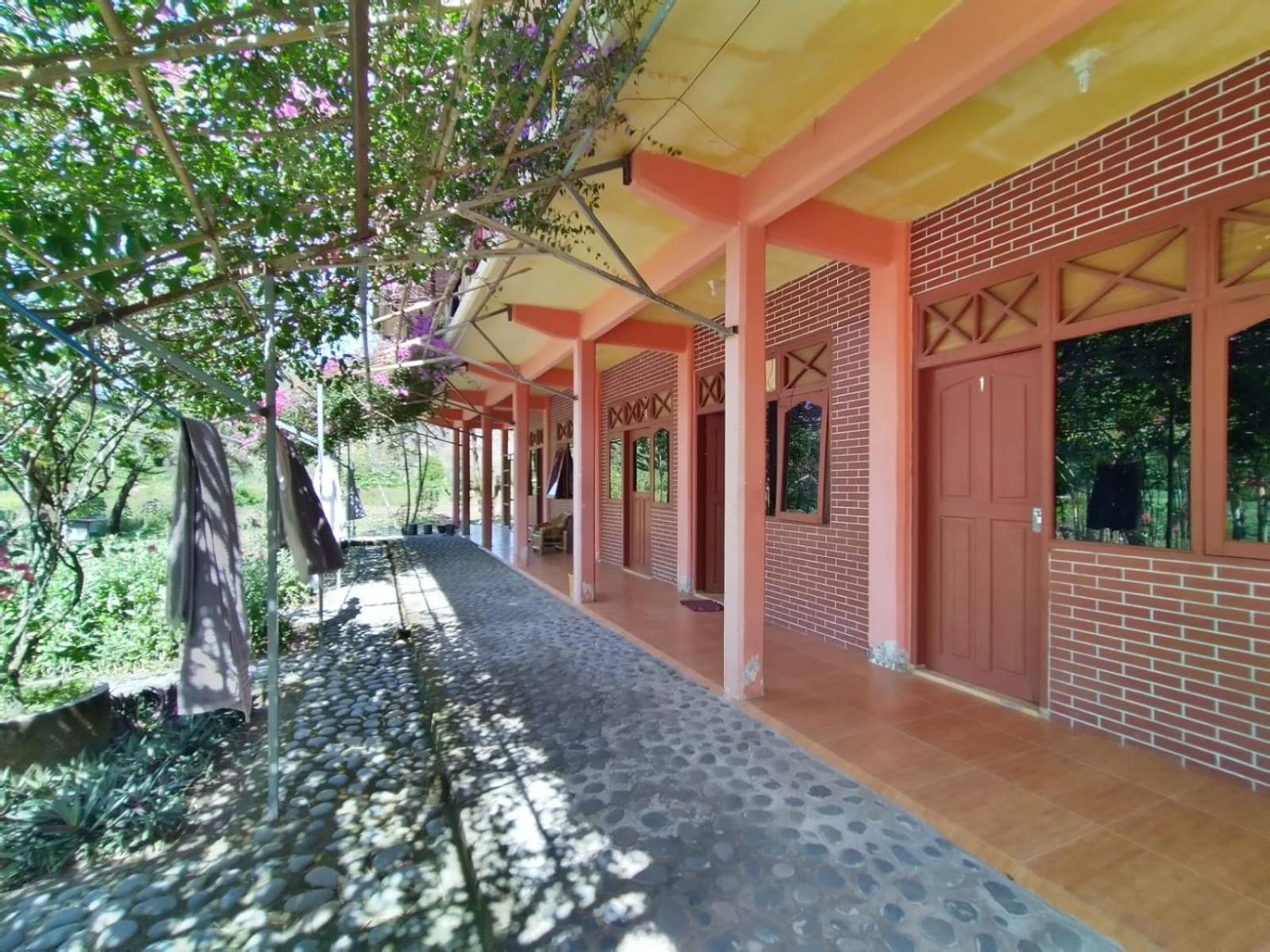 Supersuck Hotel Maluk Exterior foto